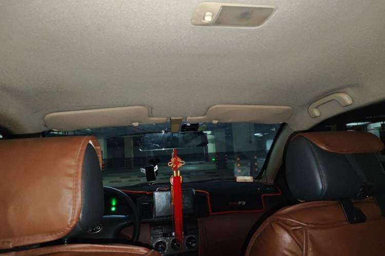 Used BYD F3 2015 Energy-Efficient Model 1.5L Manual Comfort Edition Headliner