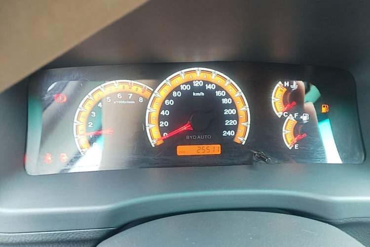 Used BYD F3 2015 Energy-Efficient Model 1.5L Manual Comfort Edition Instrument Cluster
