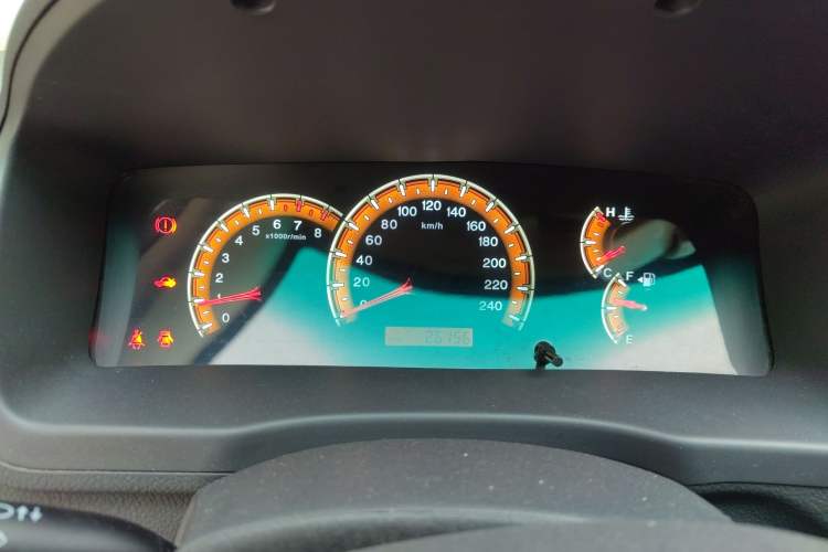 Used BYD F3 2015 Energy-Saving Edition 1.5L Manual Luxury Model Instrument Cluster