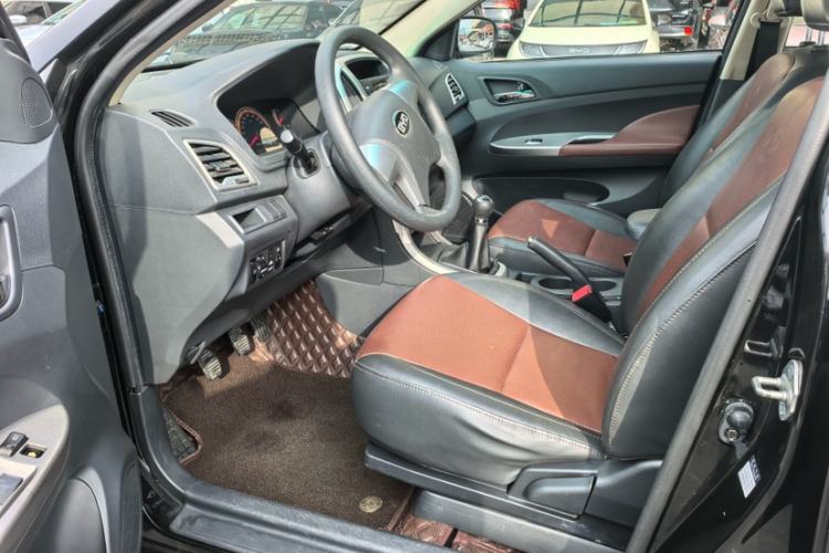 Used BYD F3 2015 Energy-Efficient Model 1.5L Manual Comfort Edition Interior 1