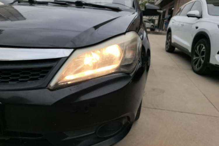 Used BYD F3 2015 Energy-Saving Edition 1.5L Manual Luxury Model Left Front Headlight