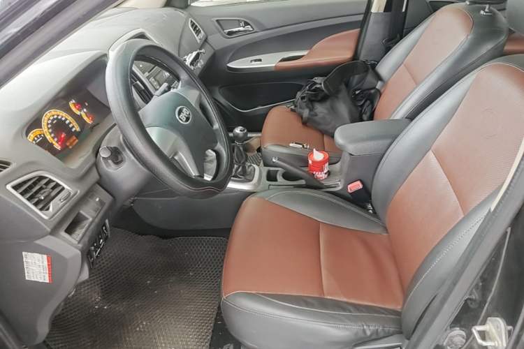 Used BYD F3 2015 Energy-Saving Edition 1.5L Manual Luxury Model Left Front Seat