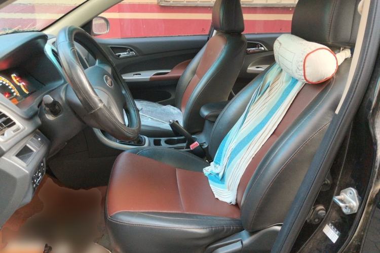 Used BYD F3 2015 Energy-Saving Edition 1.5L Manual Luxury Model Left Front Seat