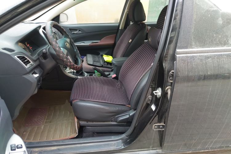Used BYD F3 2015 Energy-Saving Edition 1.5L Manual Luxury Model Left Front Seat
