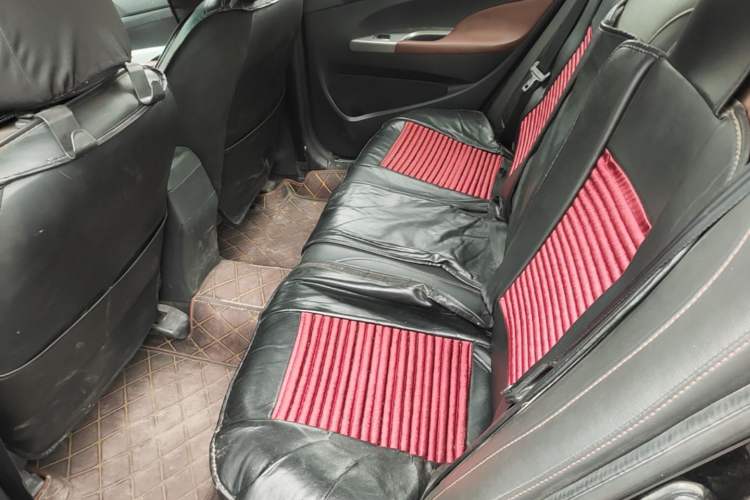 Used BYD F3 2015 Energy-Saving Edition 1.5L Manual Luxury Model Left Rear Seat