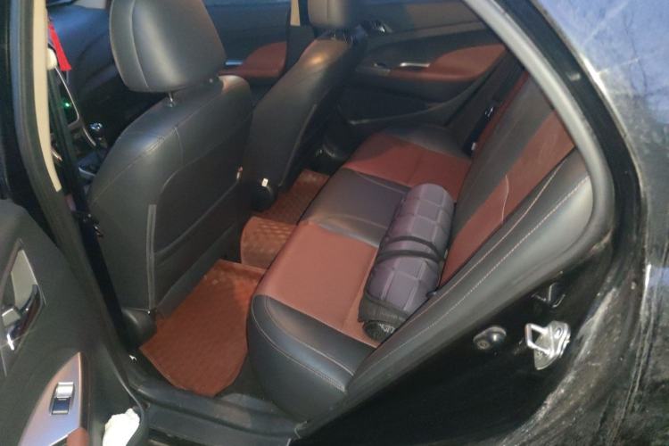 Used BYD F3 2015 Energy-Efficient Model 1.5L Manual Comfort Edition Left Rear Seat