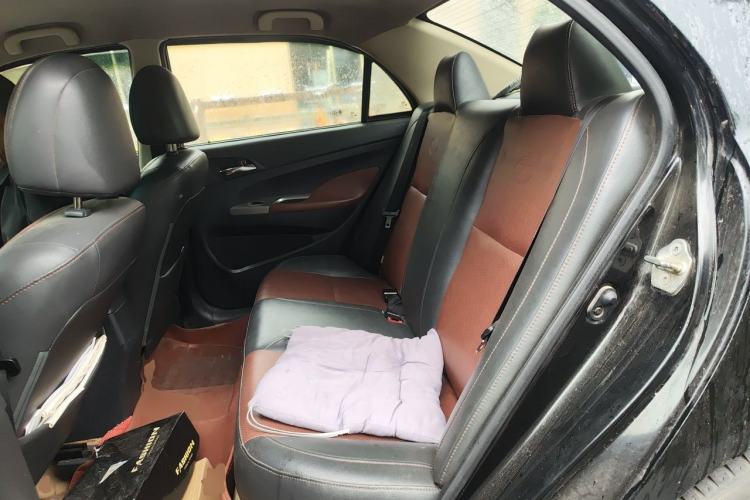 Used BYD F3 2015 Energy-Saving Edition 1.5L Manual Luxury Model Left Rear Seat