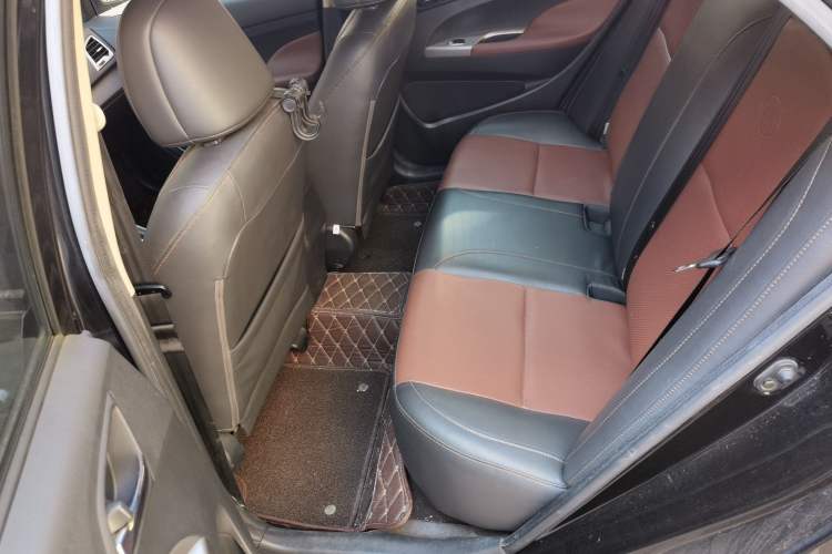 Used BYD F3 2015 Energy-Efficient Model 1.5L Manual Comfort Edition Left Rear Seat