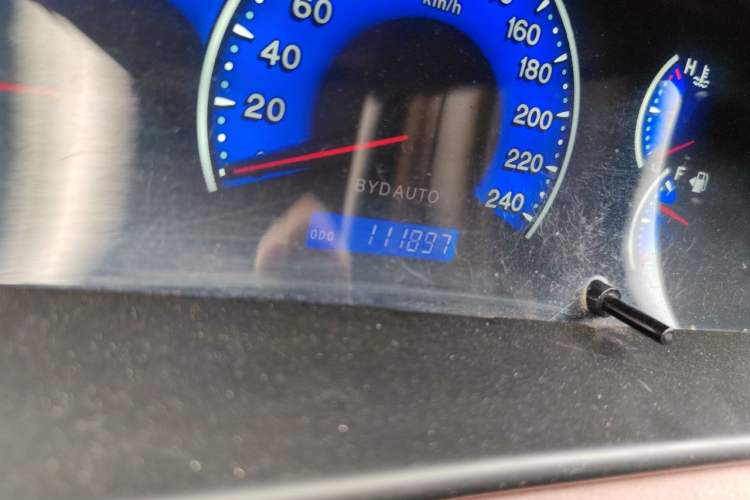 Used BYD F3 2015 Energy-Efficient Model 1.5L Manual Comfort Edition Odometer Close Up