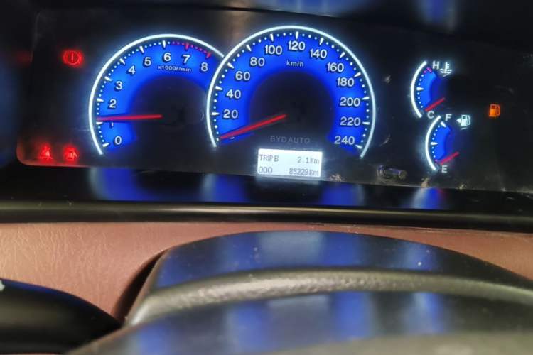 Used BYD F3 2015 Energy-Efficient Model 1.5L Manual Comfort Edition Odometer Close Up