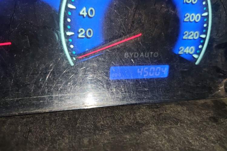 Used BYD F3 2015 Energy-Efficient Model 1.5L Manual Comfort Edition Odometer Close Up