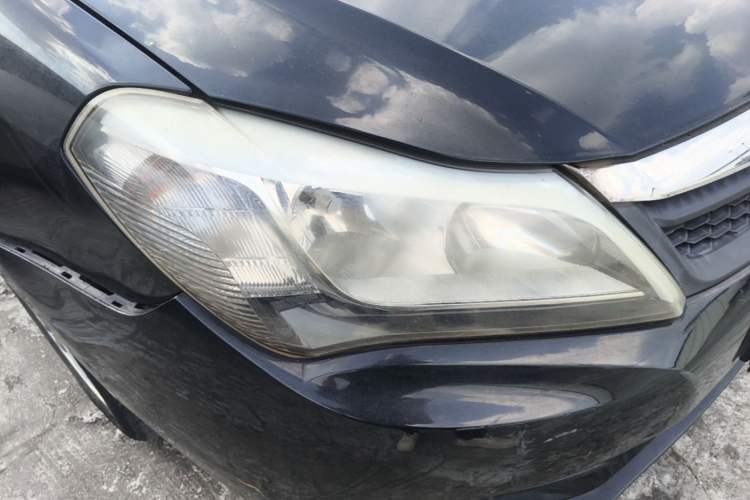 Used BYD F3 2015 Energy-Saving Edition 1.5L Manual Luxury Model Right Front Headlight