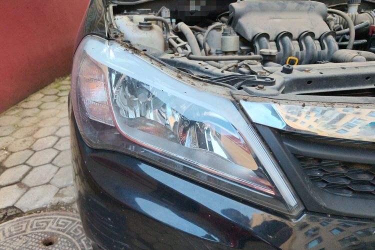 Used BYD F3 2015 Energy-Saving Edition 1.5L Manual Luxury Model Right Front Headlight