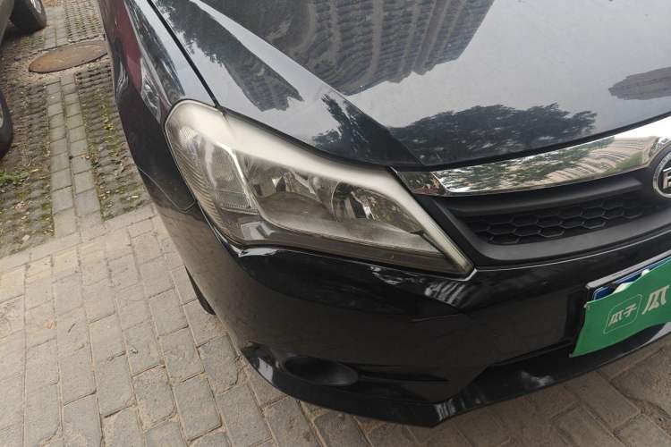 Used BYD F3 2015 Energy-Saving Edition 1.5L Manual Luxury Model Right Front Headlight