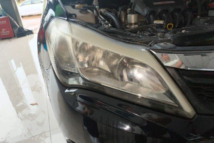 Used BYD F3 2015 Energy-Saving Edition 1.5L Manual Luxury Model Right Front Headlight