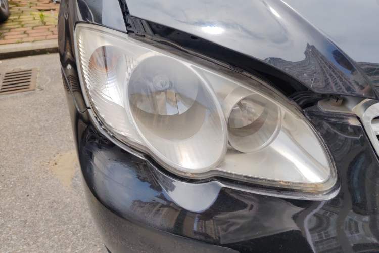 Used BYD F3 2015 Energy-Efficient Model 1.5L Manual Comfort Edition Right Front Headlight