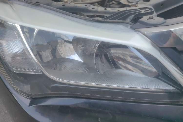 Used BYD F3 2015 Energy-Efficient Model 1.5L Manual Comfort Edition Right Front Headlight
