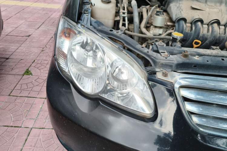 Used BYD F3 2015 Energy-Efficient Model 1.5L Manual Comfort Edition Right Front Headlight
