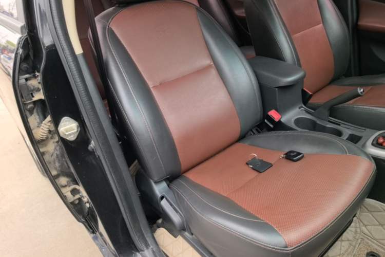 Used BYD F3 2015 Energy-Saving Edition 1.5L Manual Luxury Model Right Front Seat