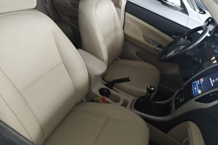Used BYD F3 2015 Energy-Efficient Model 1.5L Manual Comfort Edition Right Front Seat