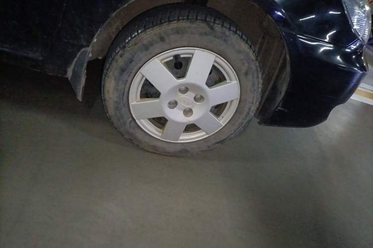 Used BYD F3 2015 Energy-Efficient Model 1.5L Manual Comfort Edition Right Front Wheel Hub