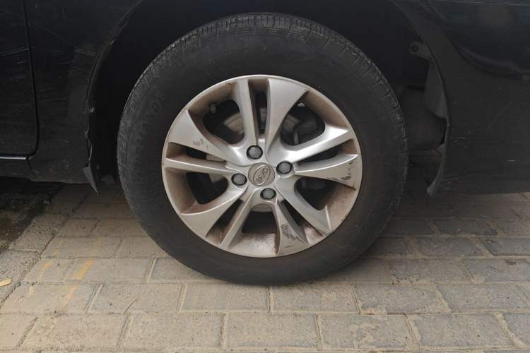 Used BYD F3 2015 Energy-Saving Edition 1.5L Manual Luxury Model Right Front Wheel Hub