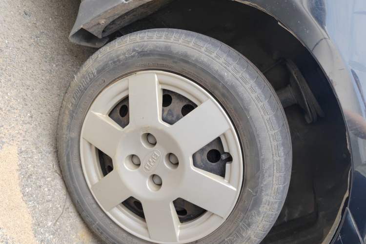 Used BYD F3 2015 Energy-Efficient Model 1.5L Manual Comfort Edition Right Front Wheel Hub