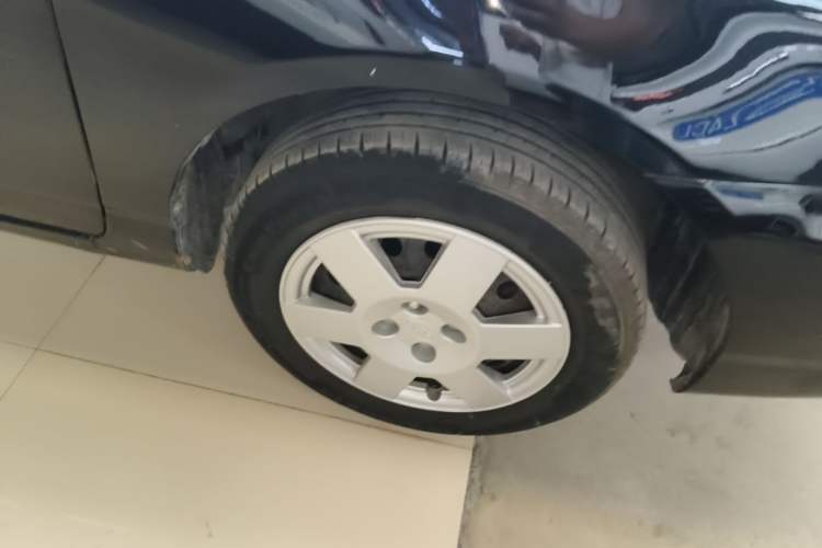 Used BYD F3 2015 Energy-Efficient Model 1.5L Manual Comfort Edition Right Front Wheel Hub