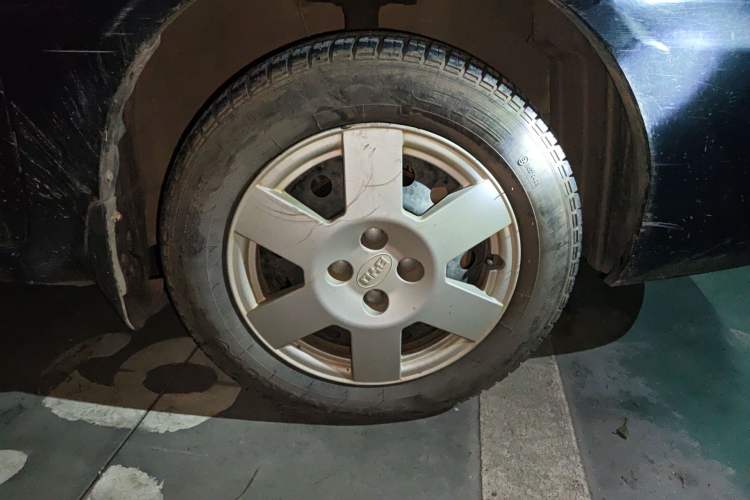 Used BYD F3 2015 Energy-Efficient Model 1.5L Manual Comfort Edition Right Front Wheel Hub