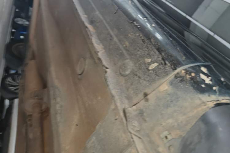 Used BYD F3 2015 Energy-Efficient Model 1.5L Manual Comfort Edition Right Side Sill