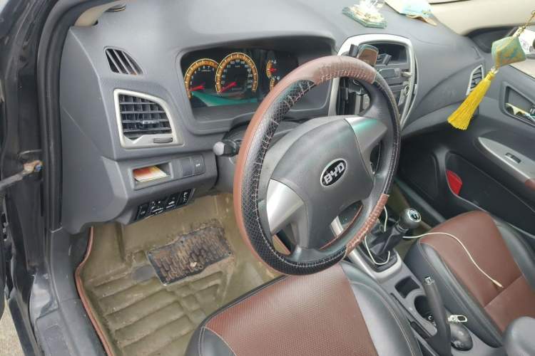 Used BYD F3 2015 Energy-Efficient Model 1.5L Manual Comfort Edition Steering Wheel