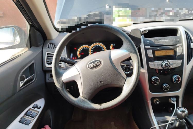 Used BYD F3 2015 Energy-Efficient Model 1.5L Manual Comfort Edition Steering Wheel