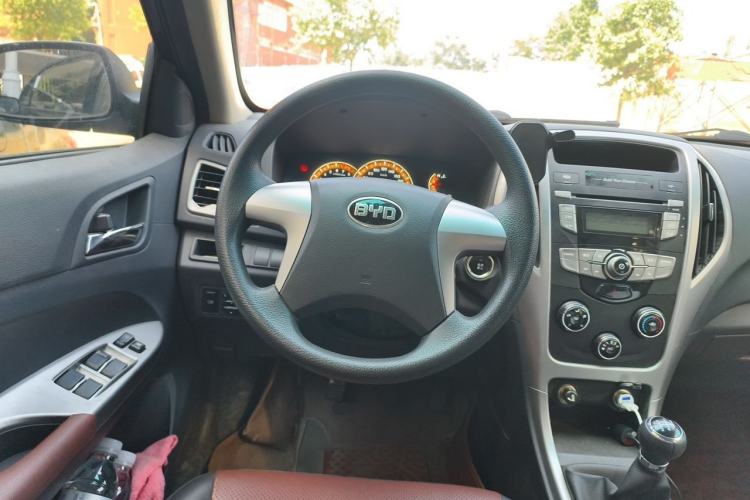 Used BYD F3 2015 Energy-Efficient Model 1.5L Manual Comfort Edition Steering Wheel