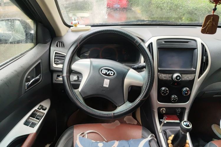 Used BYD F3 2015 Energy-Saving Edition 1.5L Manual Luxury Model Steering Wheel
