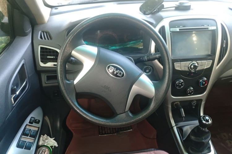 Used BYD F3 2015 Energy-Saving Edition 1.5L Manual Luxury Model Steering Wheel