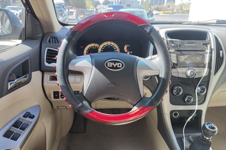 Used BYD F3 2015 Energy-Efficient Model 1.5L Manual Comfort Edition Steering Wheel