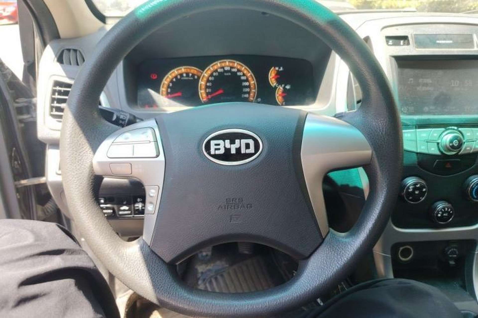 Used BYD F3 2015 Energy-Saving Edition 1.5L Manual Luxury Model Steering Wheel