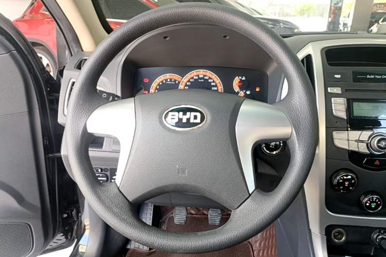 Used BYD F3 2015 Energy-Efficient Model 1.5L Manual Comfort Edition Steering Wheel