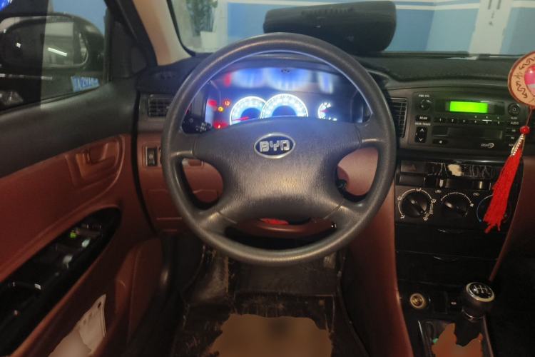 Used BYD F3 2015 Energy-Efficient Model 1.5L Manual Comfort Edition Steering Wheel