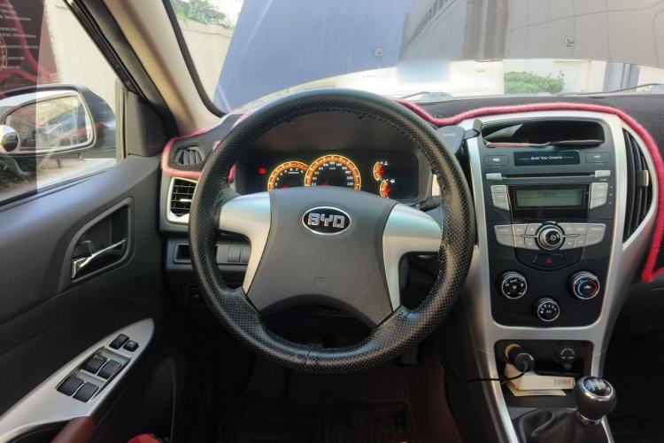 Used BYD F3 2015 Energy-Efficient Model 1.5L Manual Comfort Edition Steering Wheel