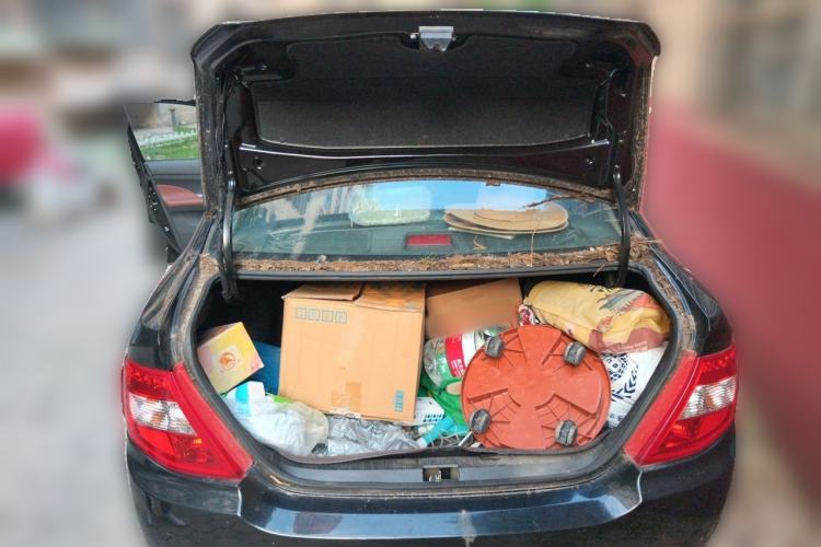 Used BYD F3 2015 Energy-Saving Edition 1.5L Manual Luxury Model Trunk