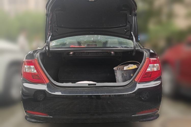 Used BYD F3 2015 Energy-Saving Edition 1.5L Manual Luxury Model Trunk