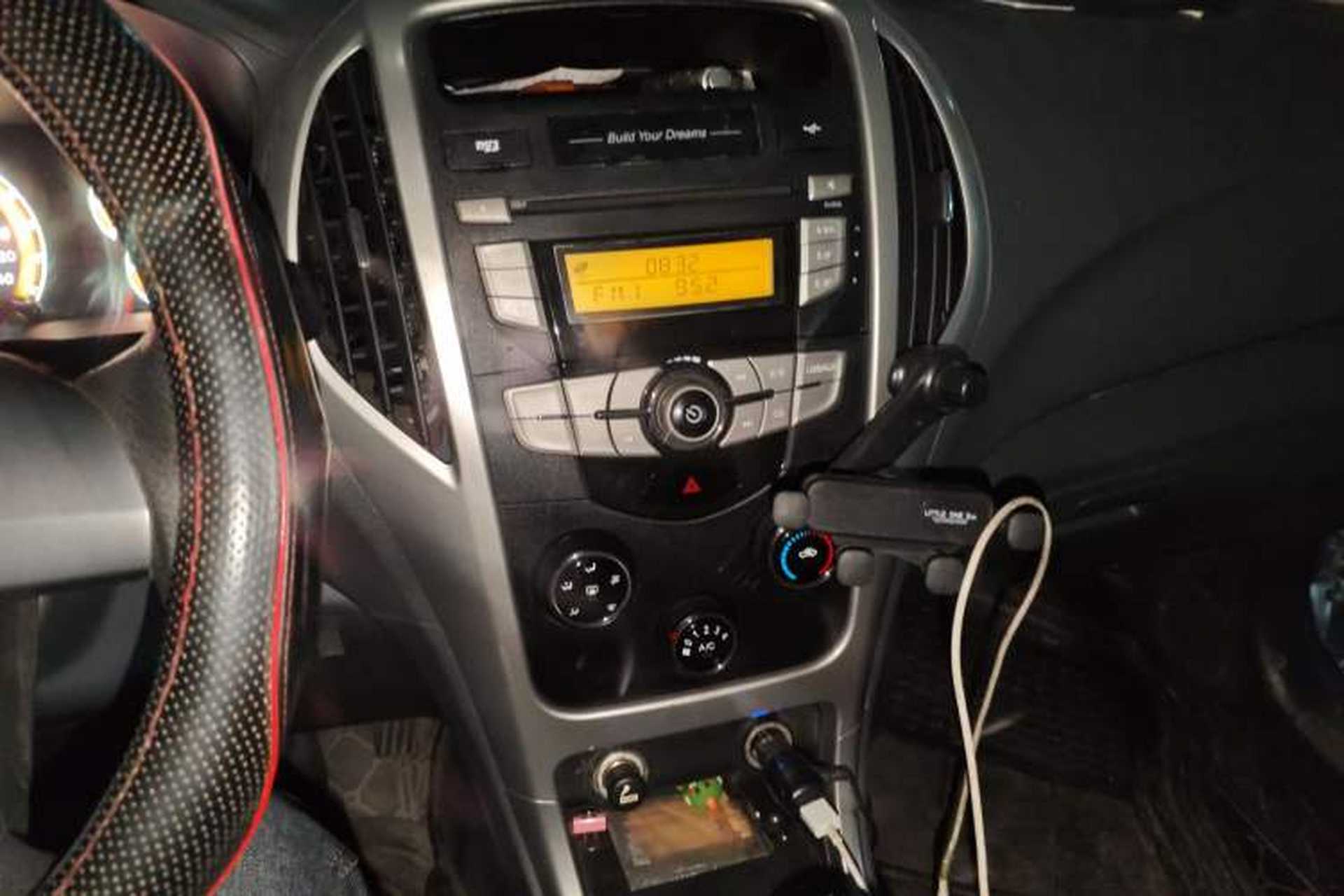 Used BYD F3 2015 Energy-Efficient Model 1.5L Manual Comfort Edition Audio And AC Panel