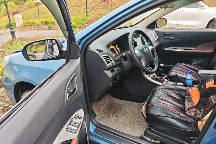 Used BYD F3 2015 Energy-Saving Edition 1.5L Manual Luxury Model Driver Seat