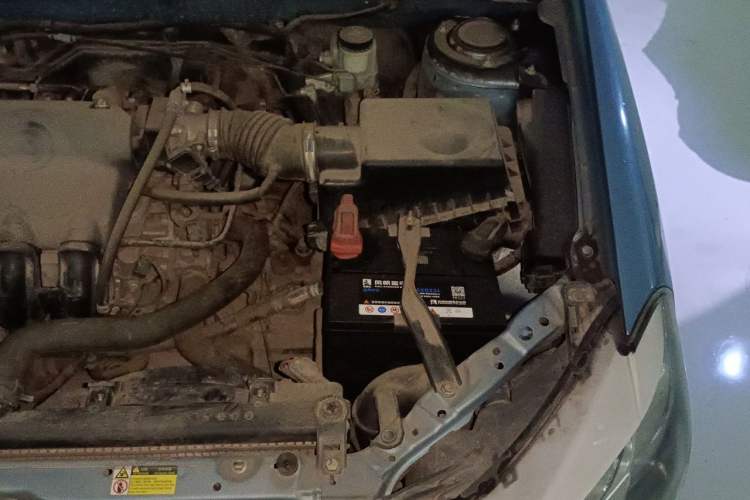 Used BYD F3 2015 Energy-Efficient Model 1.5L Manual Comfort Edition Engine Bay Left
