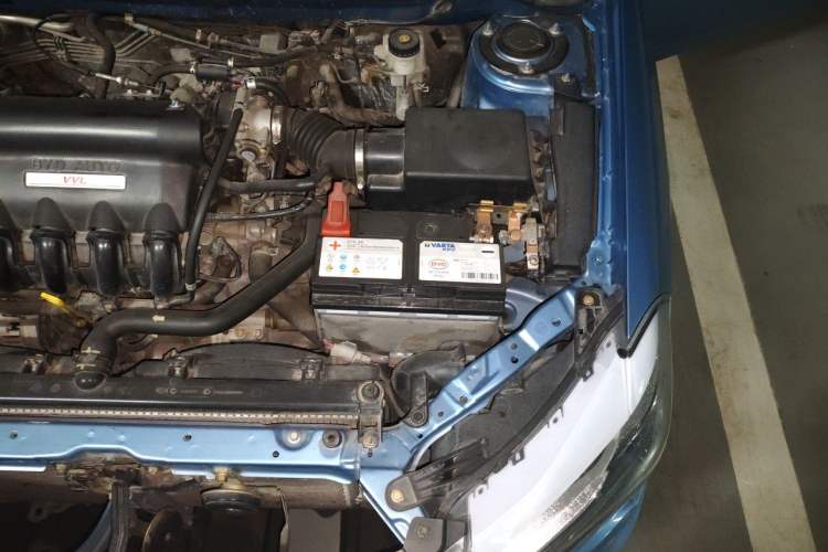 Used BYD F3 2015 Energy-Saving Edition 1.5L Manual Luxury Model Engine Bay Left