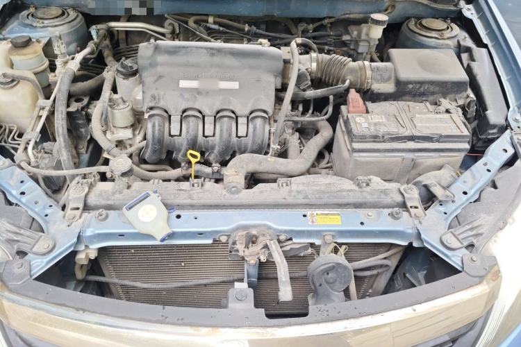 Used BYD F3 2015 Energy-Saving Edition 1.5L Manual Luxury Model Engine Bay