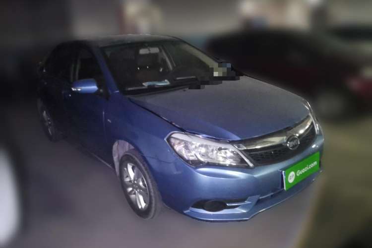Used BYD F3 2015 Energy-Saving Edition 1.5L Manual Luxury Model Front Right 45 Deg