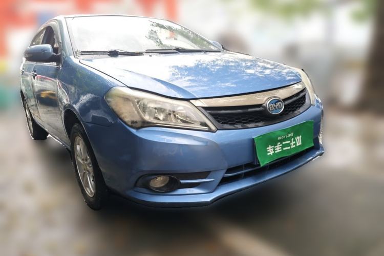 Used BYD F3 2015 Energy-Saving Edition 1.5L Manual Luxury Model Front Right 45 Deg