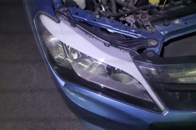 Used BYD F3 2015 Energy-Saving Edition 1.5L Manual Luxury Model Right Front Headlight
